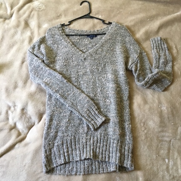 American Eagle Outfitters Sweaters - ‼️MUST GO‼️ AEO tan/gold sweater 🌟FINAL PRICE!🌟